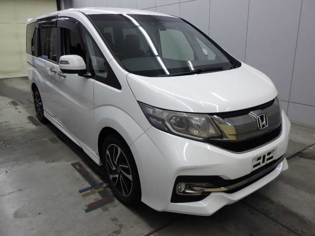 2017 Honda Stepwgn Honda 8 Japan auction vehicle