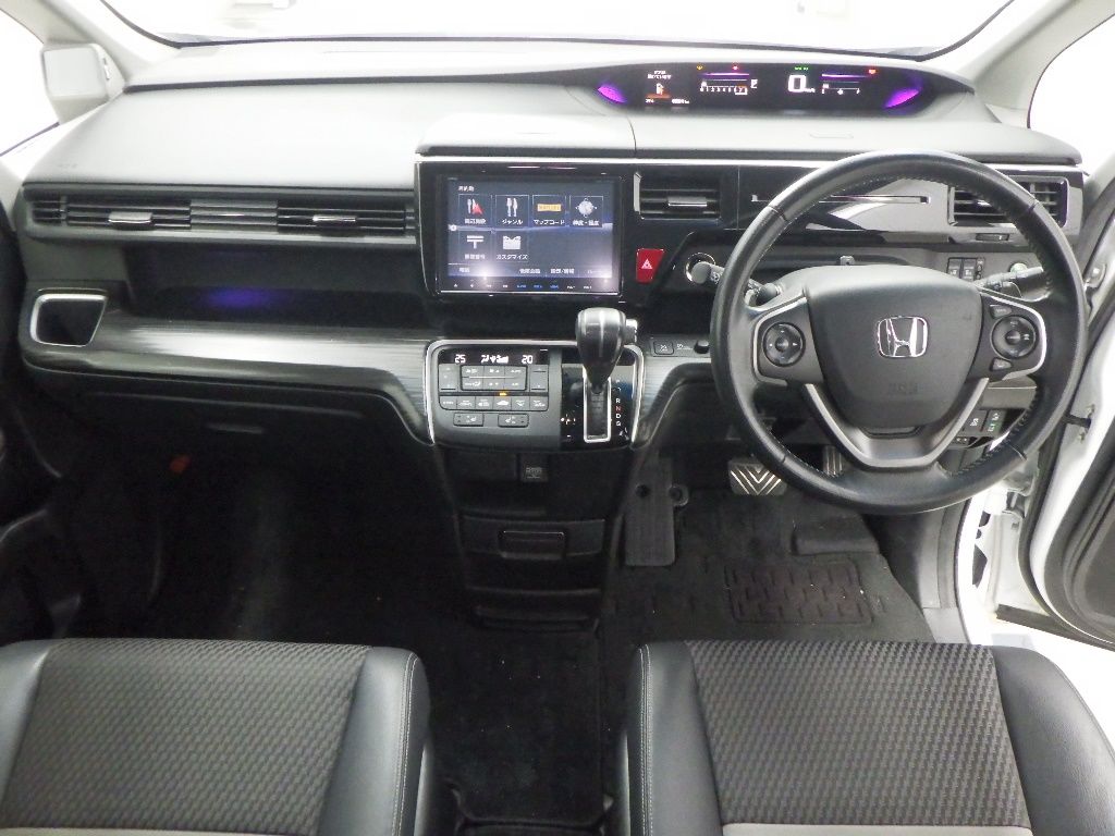 2017 Honda Stepwgn クールスピリットホンダセンシング 8人 auction photo 3
