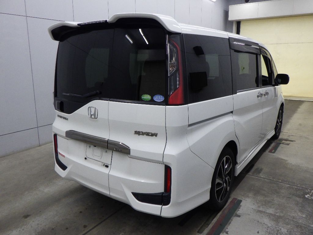 2017 Honda Stepwgn クールスピリットホンダセンシング 8人 auction photo 2