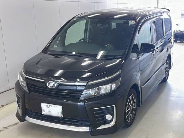 2016 Toyota Voxy ZS Japan auction vehicle
