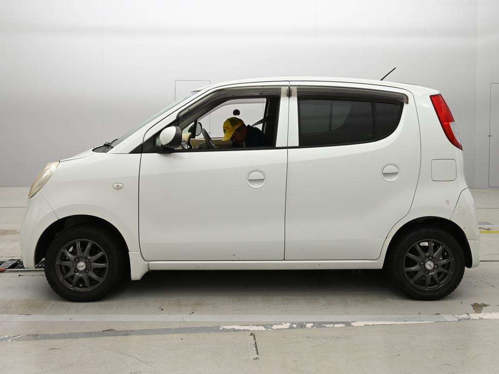 2010 Nissan モコ S auction photo 4