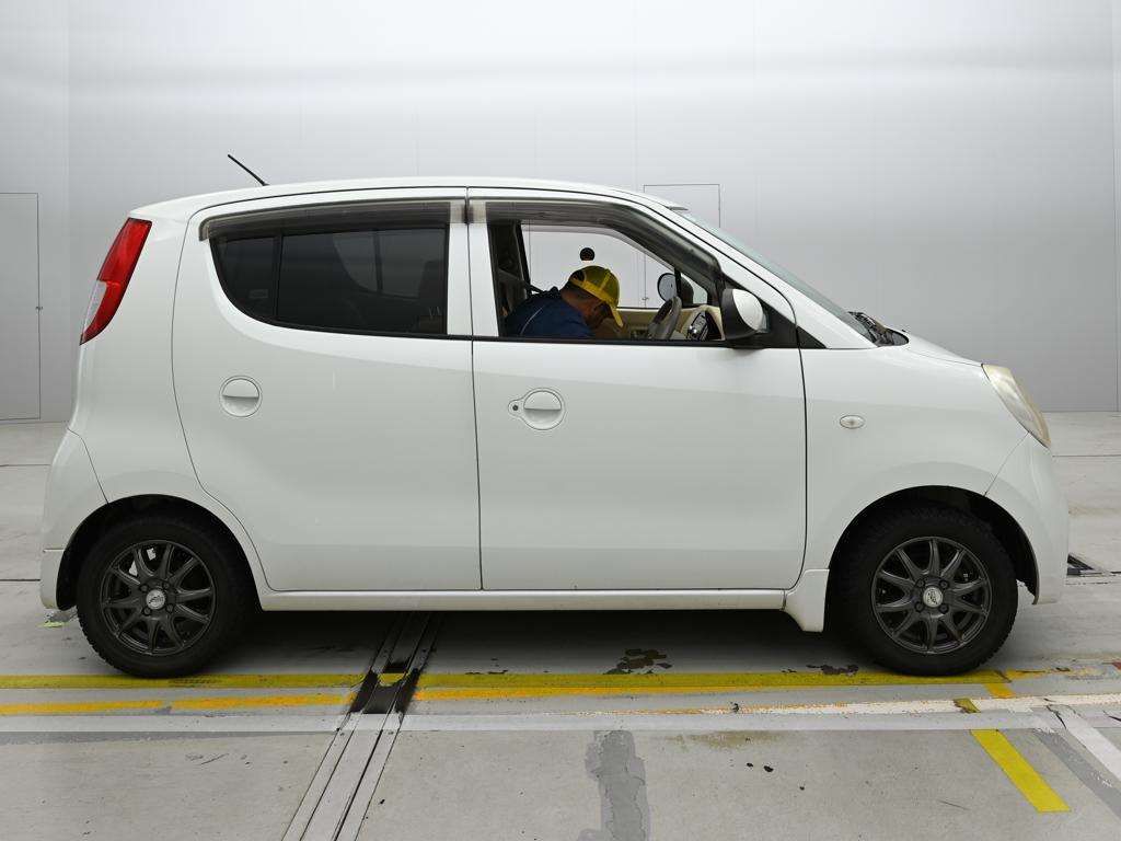 2010 Nissan モコ S auction photo 3