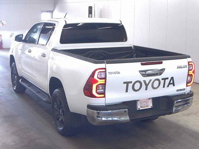 2023 Toyota Hilux Z 4WD auction photo 2