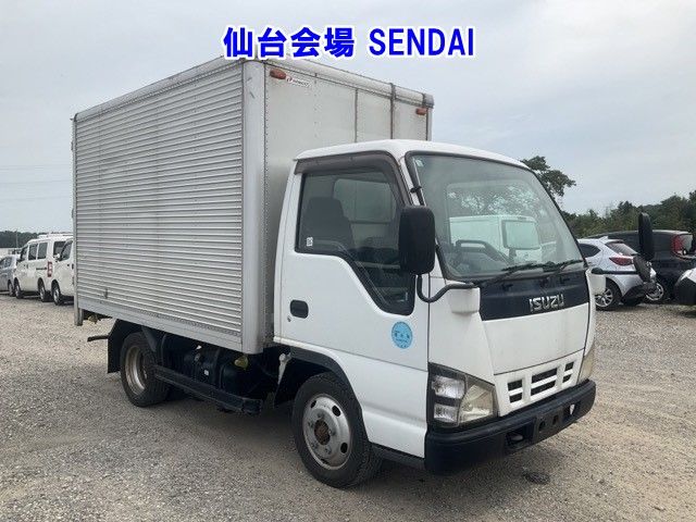 Japan Auction Vehicles 13 2005 Isuzu Elf Aluminum van auction photo