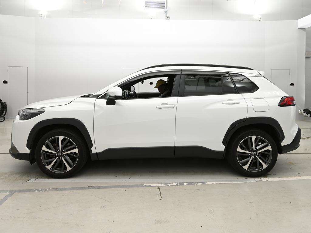 2023 Toyota Corolla Cross Hybrid Z 4WD auction photo 4