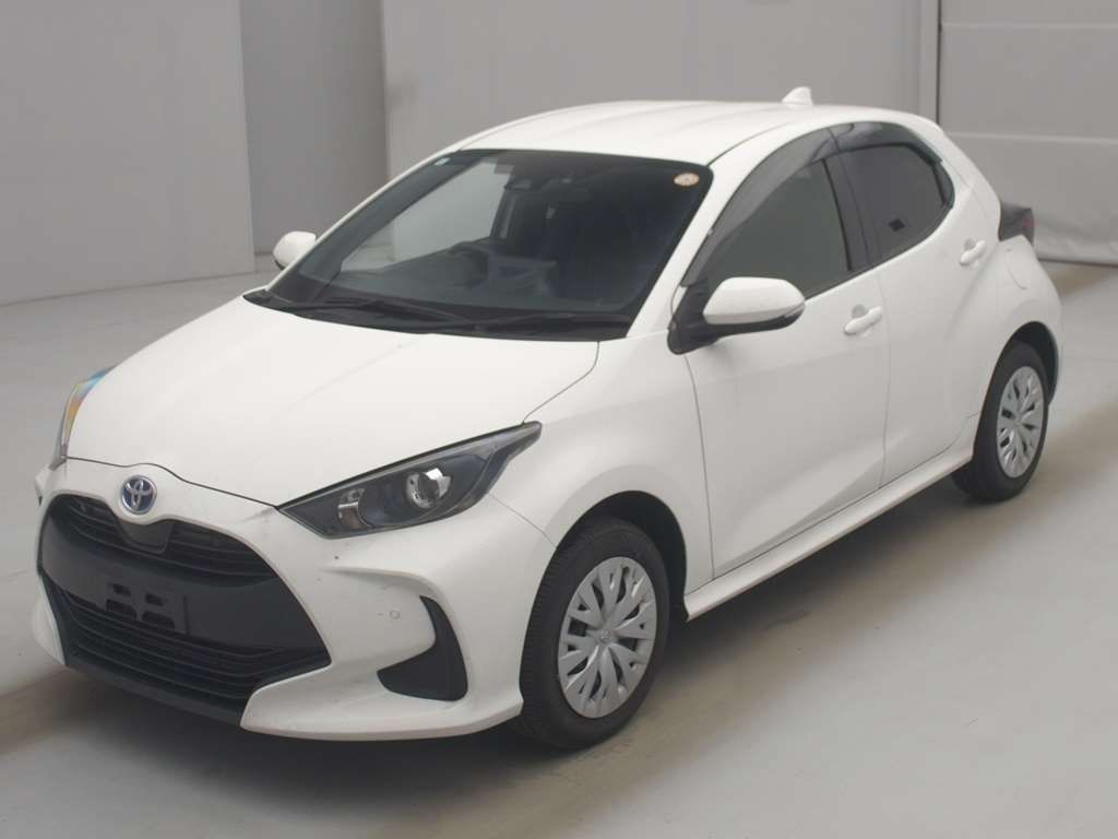 2021 Toyota Yaris Hybrid X 4WD Japan auction vehicle