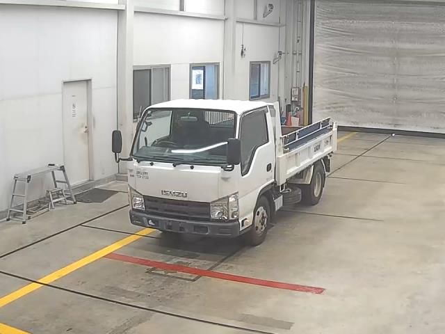 2013 Isuzu Elf dump Japan auction vehicle