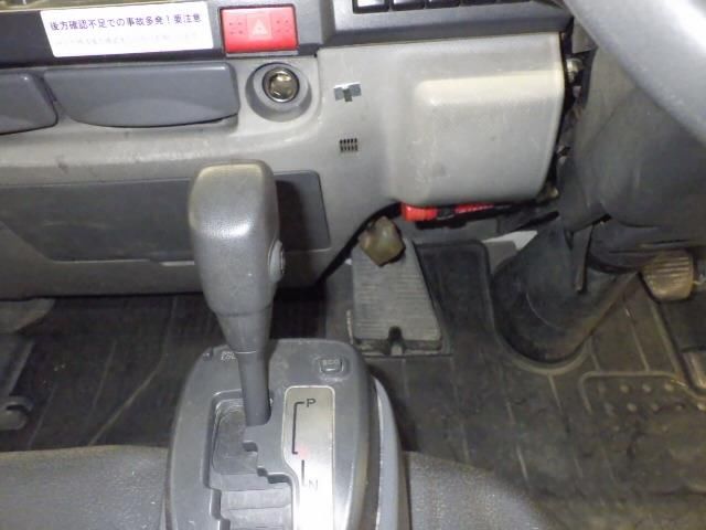 2013 Isuzu Elf dump auction photo 8