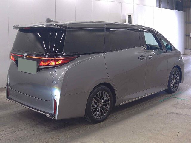 2025 Toyota Vellfire Z Premier auction photo 5