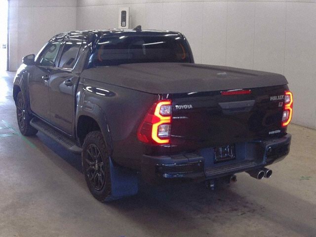 2022 Toyota Hilux Z GRスポーツ 4WD auction photo 2