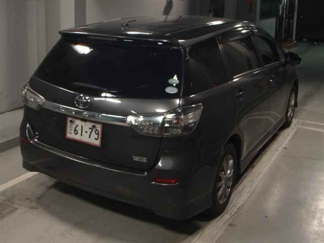 2016 Toyota Wish 1.8G 4WD auction photo 5
