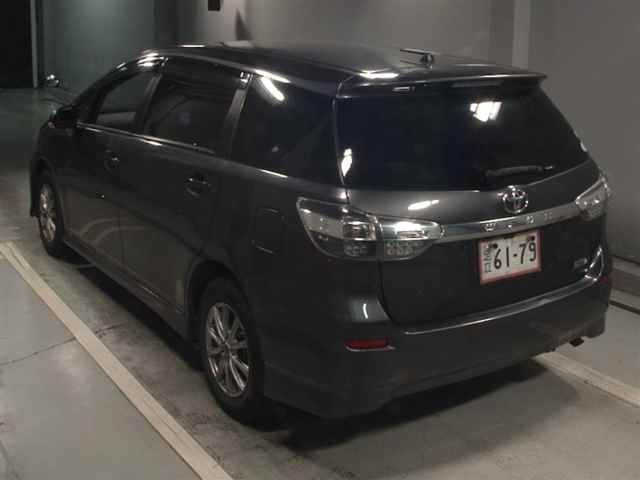 2016 Toyota Wish 1.8G 4WD auction photo 2
