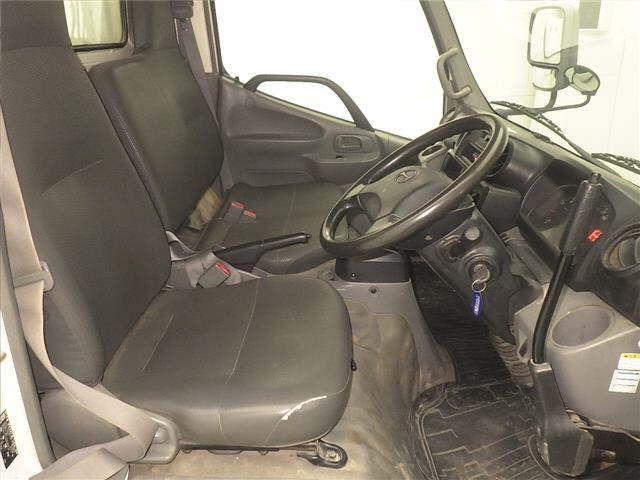 2015 Hino Dutro dump auction photo 5