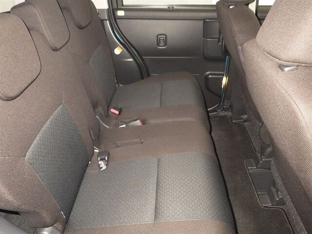 2022 Toyota Roomy X 4WD auction photo 6