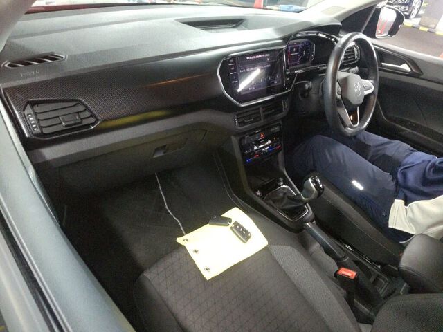 2023 Volkswagen Tクロス TSIアクティブ auction photo 3