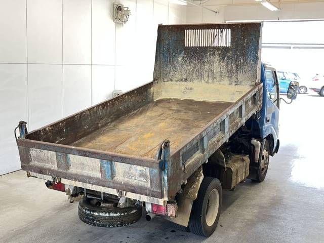 2004 Toyota Dyna dump auction photo 3