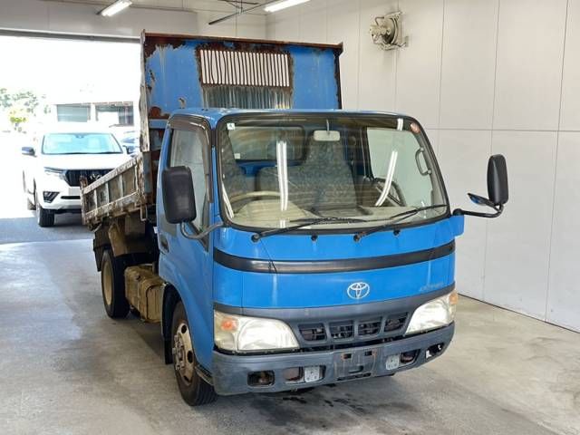 2004 Toyota Dyna dump auction photo 4