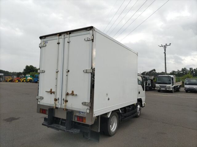 2010 Isuzu Elf Panel van 4WD auction photo 5