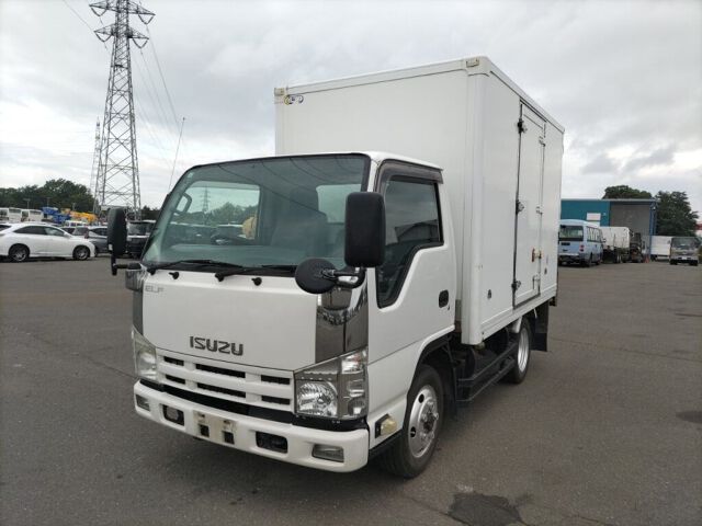 2010 Isuzu Elf Panel van 4WD auction photo 4