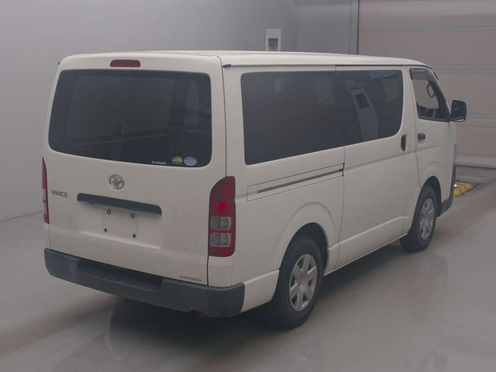 2021 Toyota Hiace DX auction photo 2