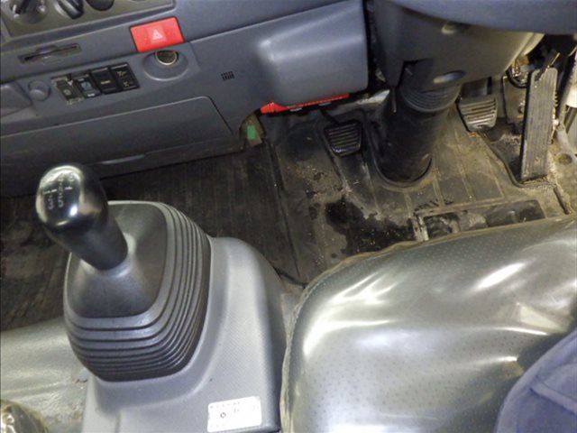 2017 Isuzu Elf Watering truck auction photo 7