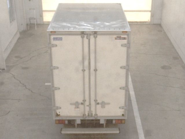 2017 Isuzu Elf Van auction photo 3