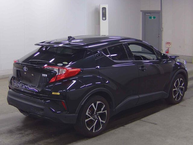 2017 Toyota C-HR G auction photo 5