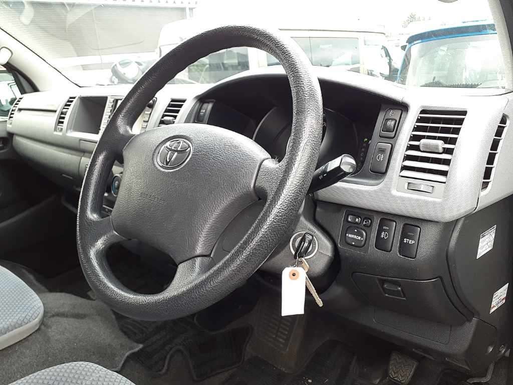 2008 Toyota Hiace ウェルキャブ 4WD auction photo 7