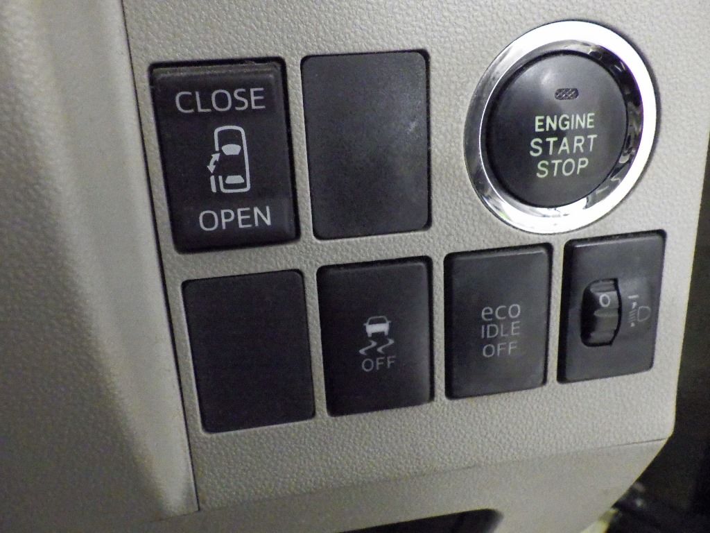 2015 Daihatsu Tanto 4WD X auction photo 12