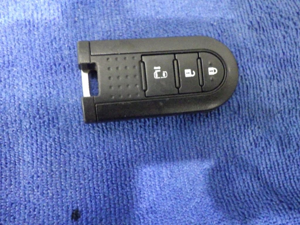 2015 Daihatsu Tanto 4WD X auction photo 11