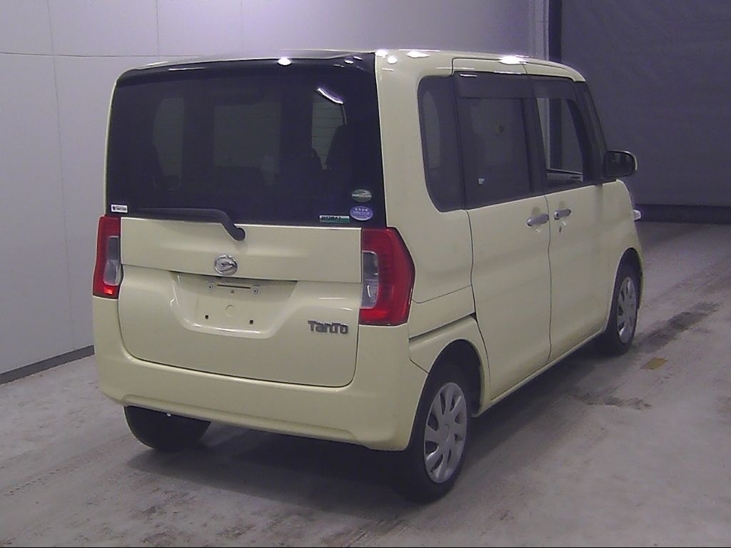 2015 Daihatsu Tanto 4WD X auction photo 2