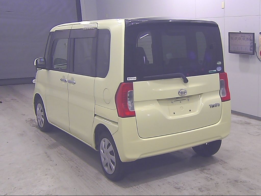 2015 Daihatsu Tanto 4WD X auction photo 5