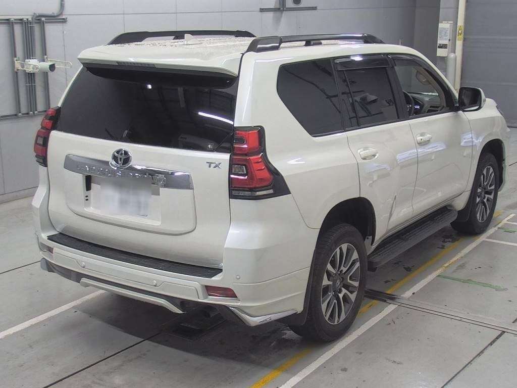 2023 Toyota Land Cruiser Prado TX Lパッケージ 4WD auction photo 2