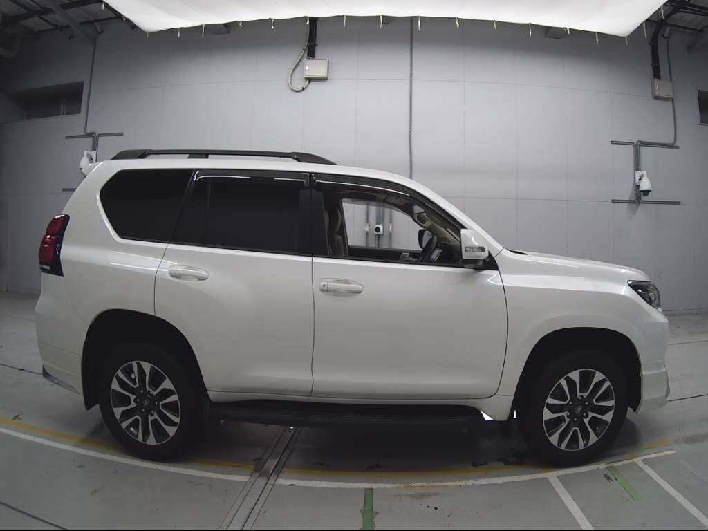 2023 Toyota Land Cruiser Prado TX Lパッケージ 4WD auction photo 3