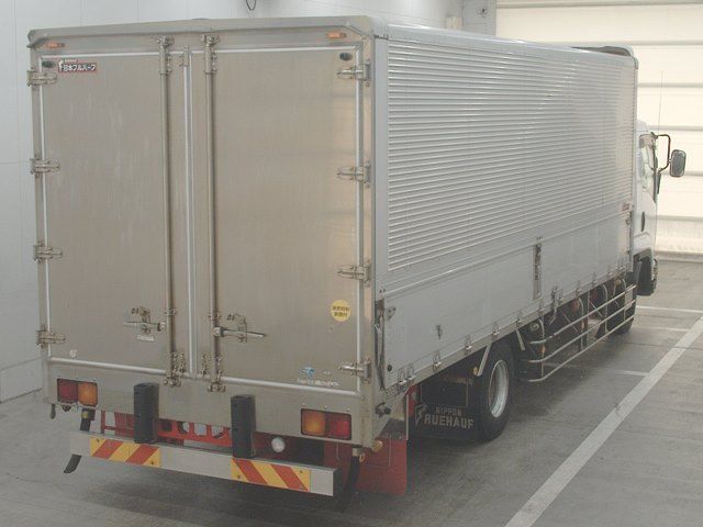 2015 Isuzu Forward Wing auction photo 2