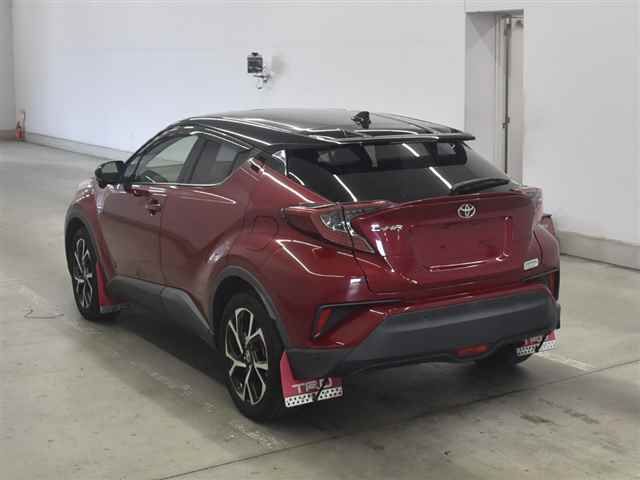 2018 Toyota C-HR G-T auction photo 2