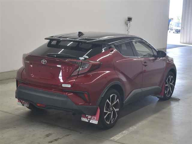 2018 Toyota C-HR G-T auction photo 5