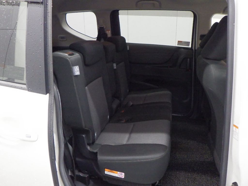 2019 Toyota Sienta Hybrid Fanbase G auction photo 7