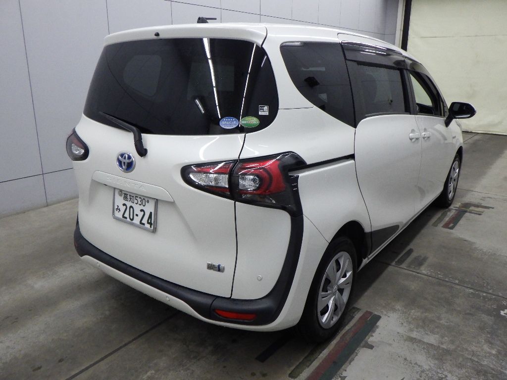 2019 Toyota Sienta Hybrid Fanbase G auction photo 2