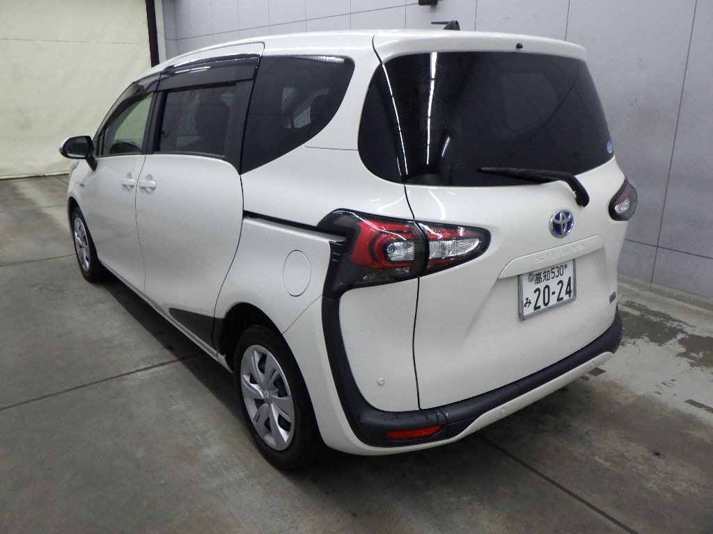 2019 Toyota Sienta Hybrid Fanbase G auction photo 5