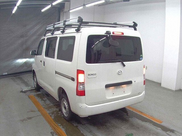 2021 Mazda ボンゴバン DX 4WD auction photo 2