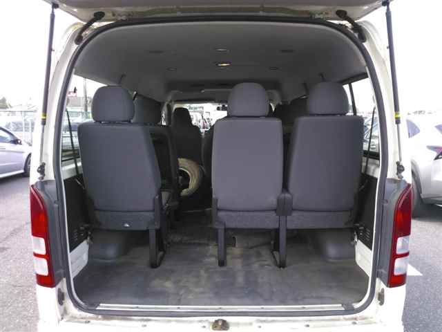 2011 Toyota Hiace auction photo 10