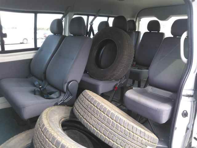 2011 Toyota Hiace auction photo 9