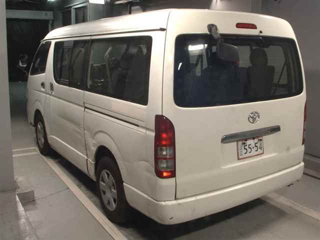 2011 Toyota Hiace auction photo 2