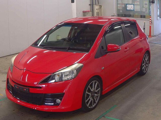 2011 Toyota Vitz RS GS auction photo 4