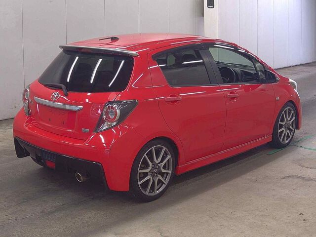 2011 Toyota Vitz RS GS auction photo 5