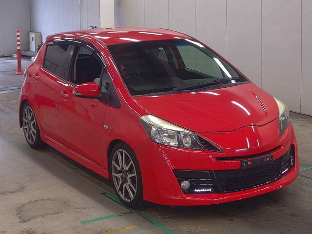 2011 Toyota Vitz RS GS Japan auction vehicle