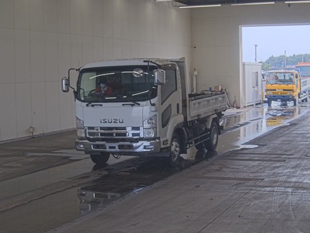 2007 Isuzu Forward ダンプ Japan auction vehicle