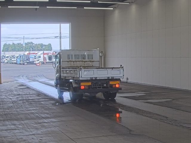 2007 Isuzu Forward ダンプ auction photo 2