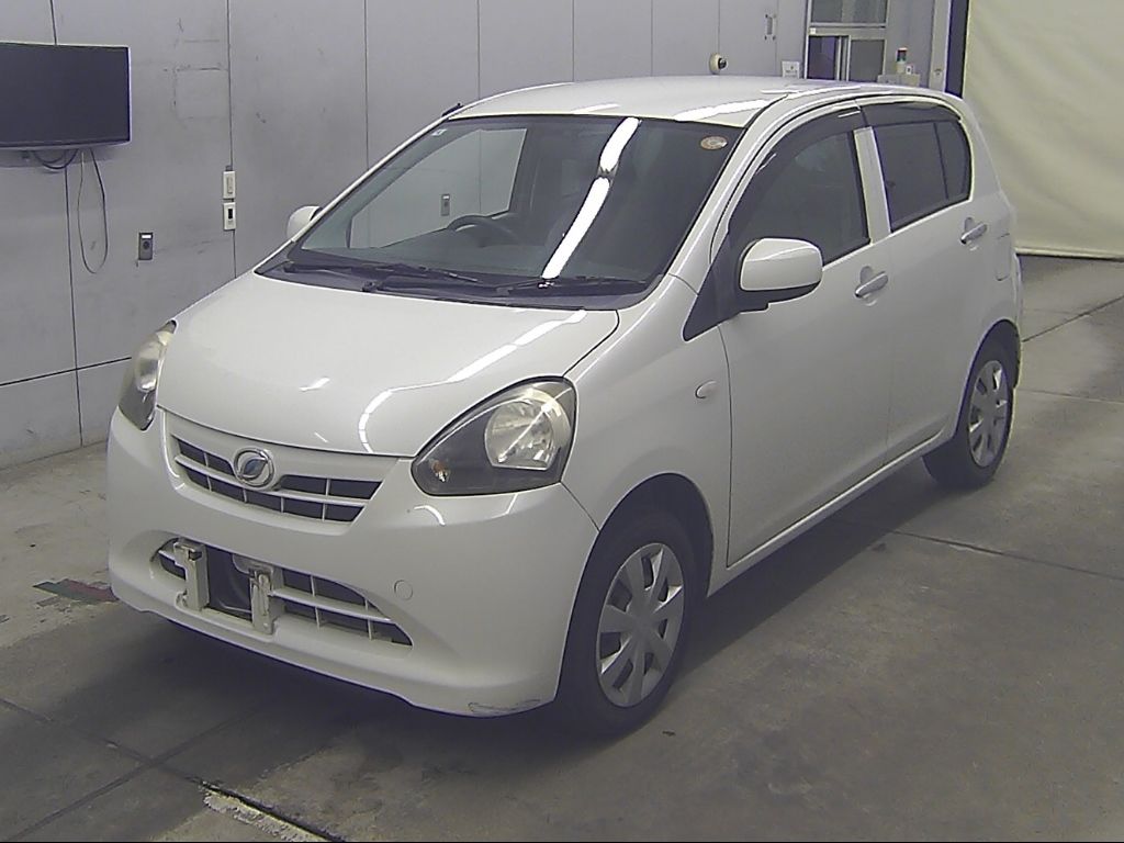 2012 Daihatsu Mira e:S X auction photo 4
